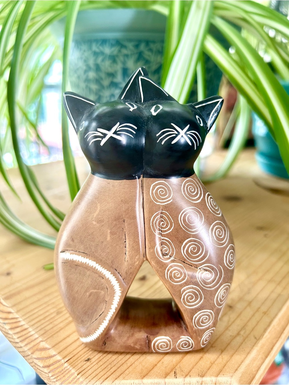 Stone Carved Double Cat Figurine - Black & Brown